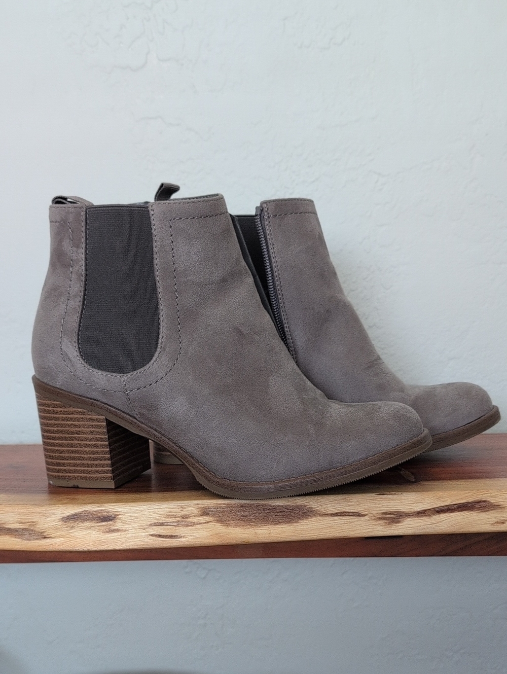 Kohls Women’s Faux  Suede Ankle Booties in Gray - Classic Side-Zip Chelsea Style